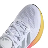 Championes Adidas Ultrarun 5 para mujer, color blanco con detalles en gris y suela degradada en amarillo, rosa y negro.