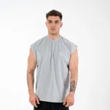 Musculosa negra de algodón, corte oversize, con un pequeño logo estampado en el pecho y un diseño gráfico grande en la espalda.