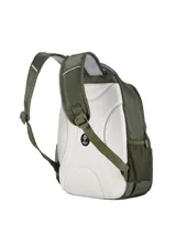 Mochila de diseño moderno y funcional en color verde militar, confeccionada en material resistente de acabado liso. Cuenta con un amplio compartimento principal con cierre, un bolsillo frontal de gran tamaño, bolsillos laterales de red elástica y correas ajustables acolchadas con material respirable en la parte trasera.