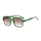 Lentes de sol estilo aviador con doble puente, armazón negro de plástico reciclado y cristales oscuros.