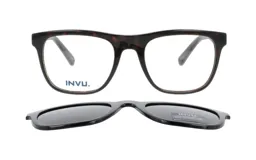 Lentes de marco completo con diseño rectangular en carey, incluyen un clip-on magnético de sol polarizado en color negro.