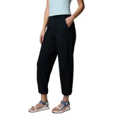 Pantalón Columbia modelo Shale Ridge Pant de color negro, con bolsillos laterales y de seguridad con cierre, cintura parcialmente elástica y rodillas articuladas.