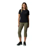 Remera deportiva Columbia de manga corta, color negro, con tecnología de absorción de humedad y protección solar UPF 50, perteneciente a la línea Titanium.