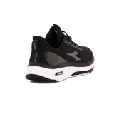 Championes de running Diadora Moon, color negro con detalles en blanco.