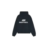 Hoodie oversized de color negro, confeccionado con capucha, bolsillo frontal tipo canguro y estampado gráfico de la marca en el pecho.