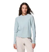 Remera de manga larga Columbia, diseñada para actividades al aire libre. Presenta cuello redondo, mangas raglán con aberturas para pulgares en los puños y un ajuste ceñido al cuerpo. Confeccionada con tecnología Omni-Shade para protección solar y Omni-Wick para absorción de humedad.