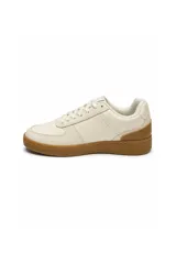 Zapatillas urbanas con diseño en bloque de colores que combina blanco, verde militar y tostado, con cordones claros y suela de goma marrón.