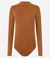 Body negro de media malla con cuello alto y mangas largas.