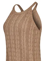 Musculosa de punto RKF modelo Samar de color tostado, con diseño tejido de ochos, escote redondo y tirantes anchos.