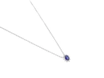 Cadena de plata 925 con dije ovalado con zafiro central rodeado de circonias.