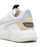 Championes Puma RS-Pulsoid color blanco con detalles en beige y celeste. Capellada de tela con revestimientos de gamuza, entresuela RS (Running System) y suela de goma.