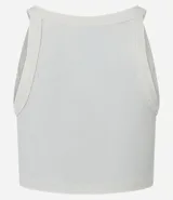 Blusa crop top de cuello halter, confeccionada en tejido rib con textura acanalada. Presenta un diseño ajustado al cuerpo, sin mangas y de color azul oscuro.