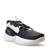 Championes de básquet Under Armour Lockdown 7, color negro con detalles en blanco y logo de la marca en el lateral.