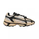 Championes urbanos Lacoste modelo Athleisure L003 2k24, con capellada de malla color beige, detalles en cuero sintético negro y plateado, y suela chunky color beige y negro.