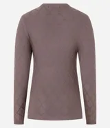 Suéter de punto color marrón, con cuello redondo, manga larga y textura geométrica de losângos.