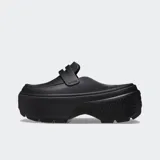 Mocasines Crocs modelo Stomp Loafer, diseño bicolor en blanco y negro con suela alta exagerada.