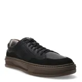 Championes urbanos Democrata modelo Wide, color marrón tabaco, confeccionados en cuero con detalles perforados en los laterales y suela de goma al tono.