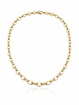 Cadena de eslabones ovalados de acero inoxidable en tono dorado, con diseño minimalista y cierre tipo mosquetón.