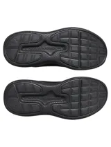 Championes de running Under Armour modelo Phade RN 3, color negro. Presentan una parte superior de malla ligera y transpirable con soporte estratégico, entresuela con amortiguación de EVA y suela exterior de goma resistente con ranuras flexibles.