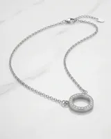 Collar de acero con cadena de eslabones finos y dije circular decorado con circonias engastadas en todo su contorno.