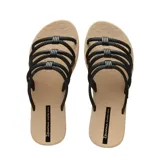 Ojotas Ipanema Slide II color beige con tiras finas negras.