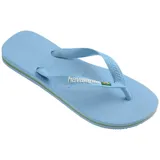 Ojotas Havaianas modelo Brasil Logo, color blanco, con tiras blancas y logo de la marca en relieve azul con la bandera de Brasil.