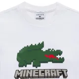 Buzo blanco de algodón con cuello redondo y mangas largas. Estampado frontal con el logo de Lacoste pixelado en verde y rojo, y el logo de Minecraft debajo.