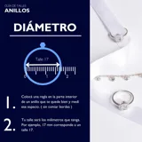 Par de alianzas doradas de acero quirúrgico, de diseño clásico y terminación pulida.