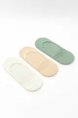 Pack de tres pares de medias invisibles de color negro, diseñadas para no verse al usar calzado bajo.