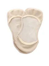 Media invisible color beige, diseñada con apertura especial para ballerinas, confeccionada en tejido de algodón y spandex.