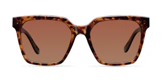 Lentes de sol con montura cuadrada de estilo oversized en estampado carey y cristales polarizados en color marrón.