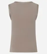 Top sin mangas color rosa claro, de corte ajustado, con cuello redondo y ribete de satén en el cuello y las sisas.