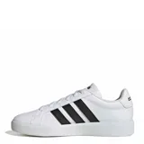 Championes Adidas modelo Grand Court Base 3.0, de diseño urbano con exterior de cuero sintético blanco y las icónicas tres rayas laterales en color negro. Presentan cierre con cordones y suela de goma resistente.