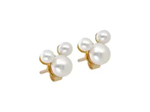 Par de caravanas con forma de Mickey Mouse, con perlas blancas y detalles en oro 14k.