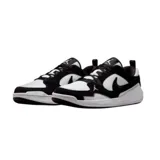 Championes urbanos Nike Jordan CMFT ERA, color blanco y negro, con detalles en cuero sintético y malla.