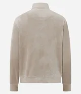 Campera deportiva de plush con acabado aterciopelado, cuello alto, cierre frontal con cremallera y puños ajustados.