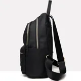 Mochila acolchada de diseño capitoné, color negro, con tres bolsillos frontales con cierre y herrajes dorados.