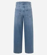 Pantalón wide leg de tiro bajo confeccionado en jean de algodón, con diseño amplio y aplicación de tachas y ojalillos metálicos a lo largo de los laterales.