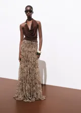 Falda larga maxi con estampado de leopardo, tiro medio, diseño recto y cierre de cremallera en la parte posterior.