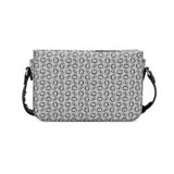 Cartera tipo bandolera Guess modelo Burnaby, con estampado de monograma de la marca en tonos gris y negro. Presenta una solapa frontal con cierre giratorio metálico, correa ajustable de cuero sintético negro y detalles de herrajes plateados.