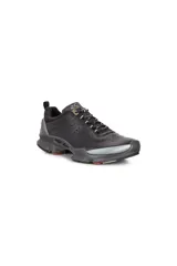 Zapatillas urbanas Ecco Biom C M, color negro, con capellada de cuero perforado, cordones bicolores y suela gruesa con tecnología Biom Natural Motion.