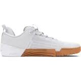 Championes de entrenamiento Under Armour TriBase Reign 6, color blanco con suela de goma color caramelo con efecto moteado. Presentan tecnología UA TriBase para mayor contacto con el suelo, parte superior de malla transpirable y refuerzos estratégicos para estabilidad en levantamientos y movimientos dinámicos.