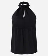 Blusa negra sin mangas confeccionada en chiffon, con cuello halter y abertura en forma de gota en el escote.