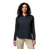 Camisa de senderismo Columbia modelo Silver Ridge Utility, color negro, de manga larga con protección solar y tejido antitranspirante. Cuenta con cuello clásico, cierre frontal de botones, dos bolsillos en el pecho y ventilación de malla en la espalda.