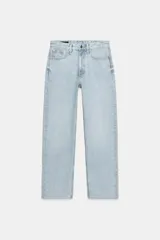Jeans de tiro alto con corte slim y bajo acabado sin costuras. Presenta diseño clásico de cinco bolsillos, cierre frontal con cremallera y botón metálico.