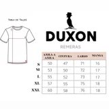 Remera gris de algodón con estampa negra que dice 'Surfing always in Duxon California West Coast Dreamin - Est. 1982'.