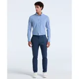 Camisa de manga larga de popelina stretch con diseño de cuadros gingham.