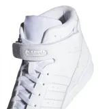 Championes Adidas Forum Mid, color blanco, de corte medio, con sistema de amarre de cordones y tira ajustable en el tobillo.