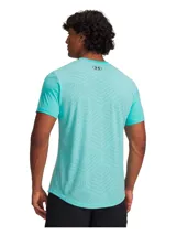Remera deportiva Under Armour de la colaboración con Mansory, color turquesa, con cuello redondo, manga corta y estampado frontal con el logo de la marca. Confeccionada en tejido técnico de poliéster con panel trasero de jacquard para mayor transpirabilidad.