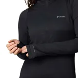 Remera deportiva de manga larga Columbia, modelo Weekend Ascent Half, color negro con media cremallera y cuello alto. Cuenta con aberturas para los pulgares en los puños y tecnología Omni-Wick para la absorción de humedad.